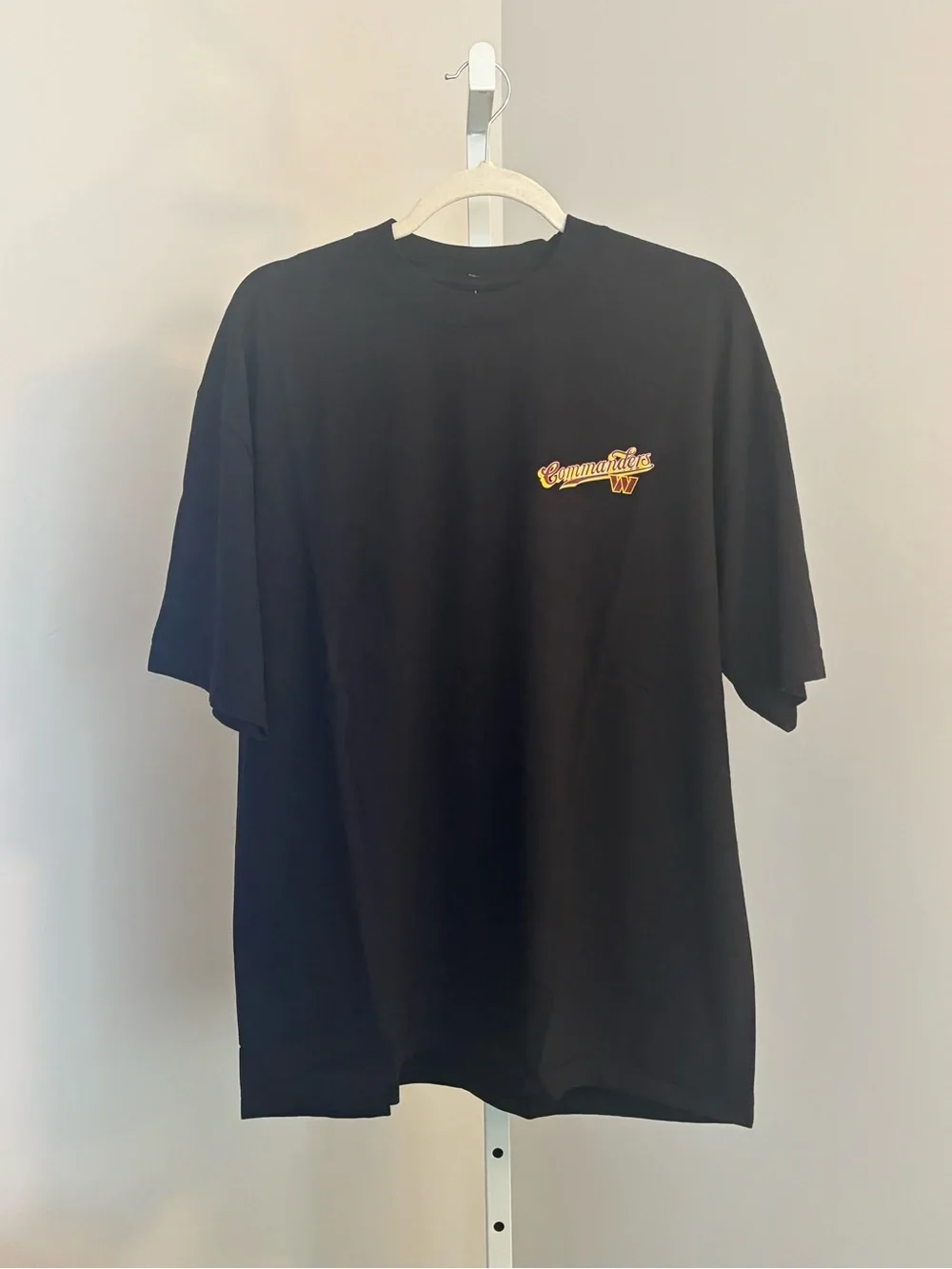 Born X Raised Commanders T-Shirt - Picture 1 of 6